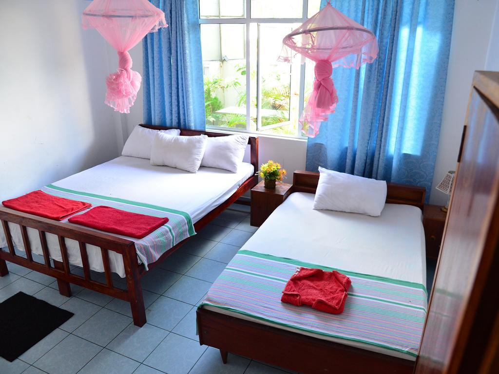 Hotel Happy Tuna Hikkaduwa Εξωτερικό φωτογραφία