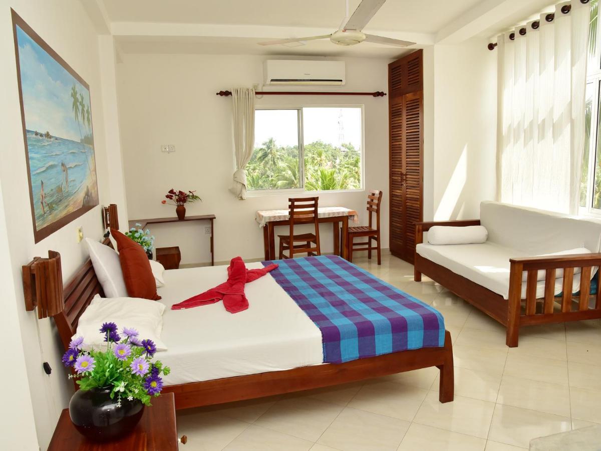 Hotel Happy Tuna Hikkaduwa Εξωτερικό φωτογραφία