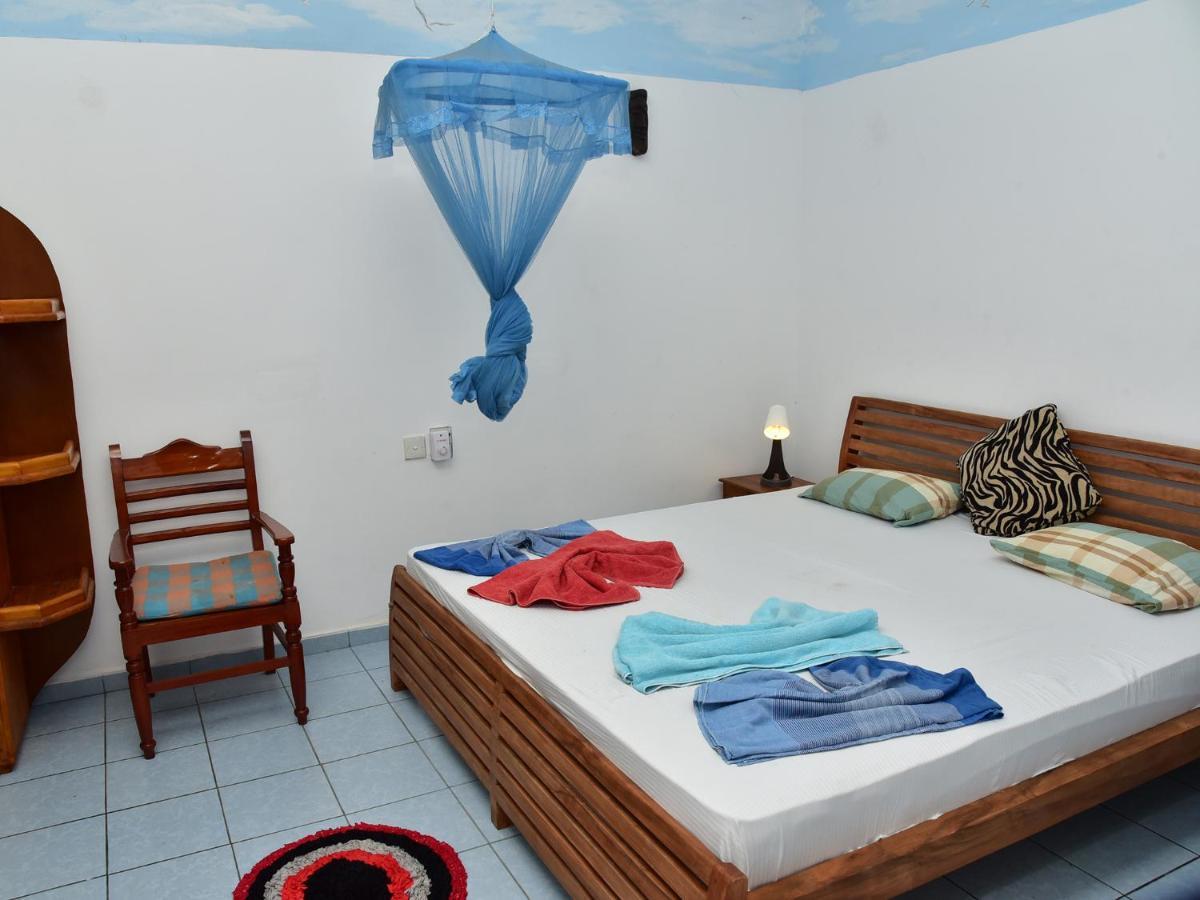 Hotel Happy Tuna Hikkaduwa Εξωτερικό φωτογραφία