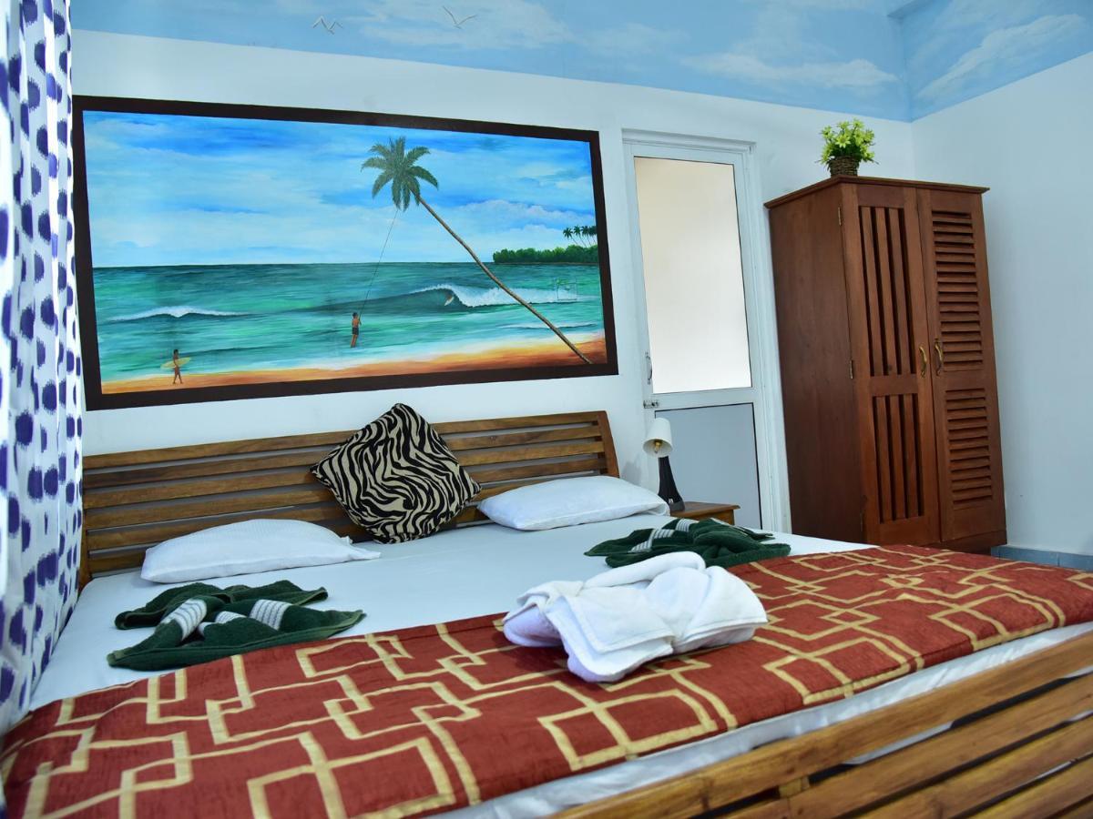 Hotel Happy Tuna Hikkaduwa Εξωτερικό φωτογραφία